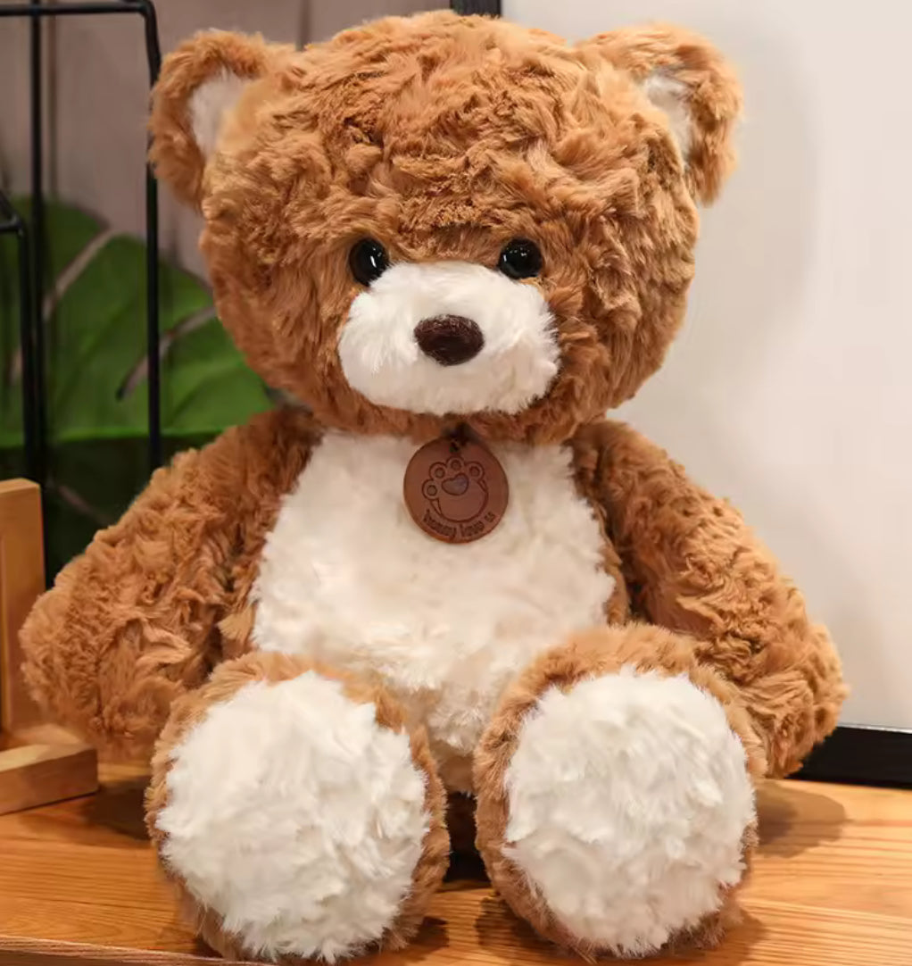 בובת דובי חמודה ופרוותית