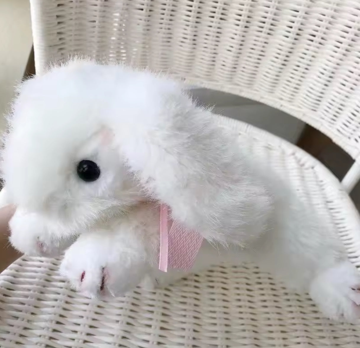 ארנב רך וחמוד פפיון ורוד